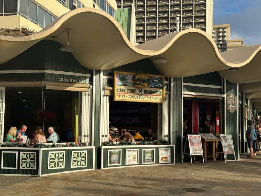 Cheeseburger in Paradise on Waikiki Beach