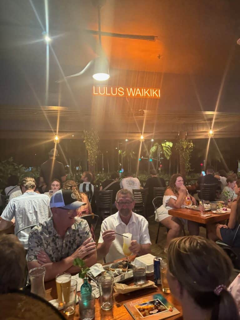 Lulu's Waikiki, great location for sunset dinner or happy hour