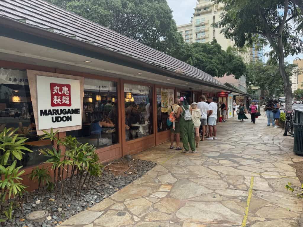 Short line to Marugme Udon in Waikiki Beach
