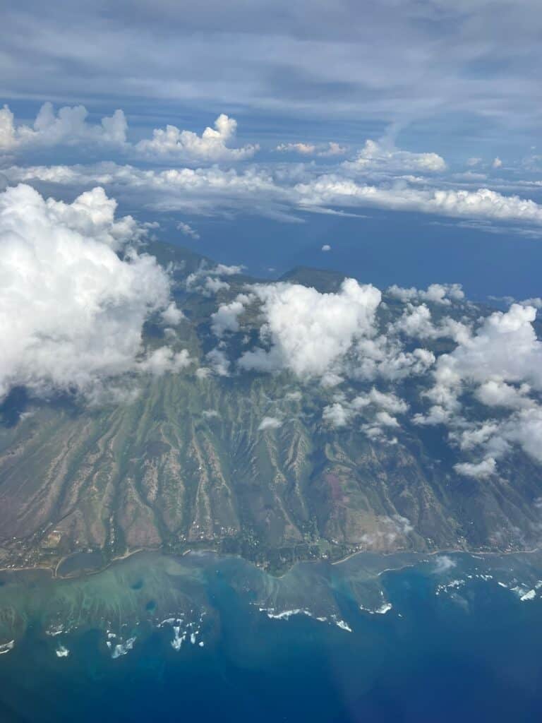 Sceen of Hawaiian from the airplane when flying over the islands
