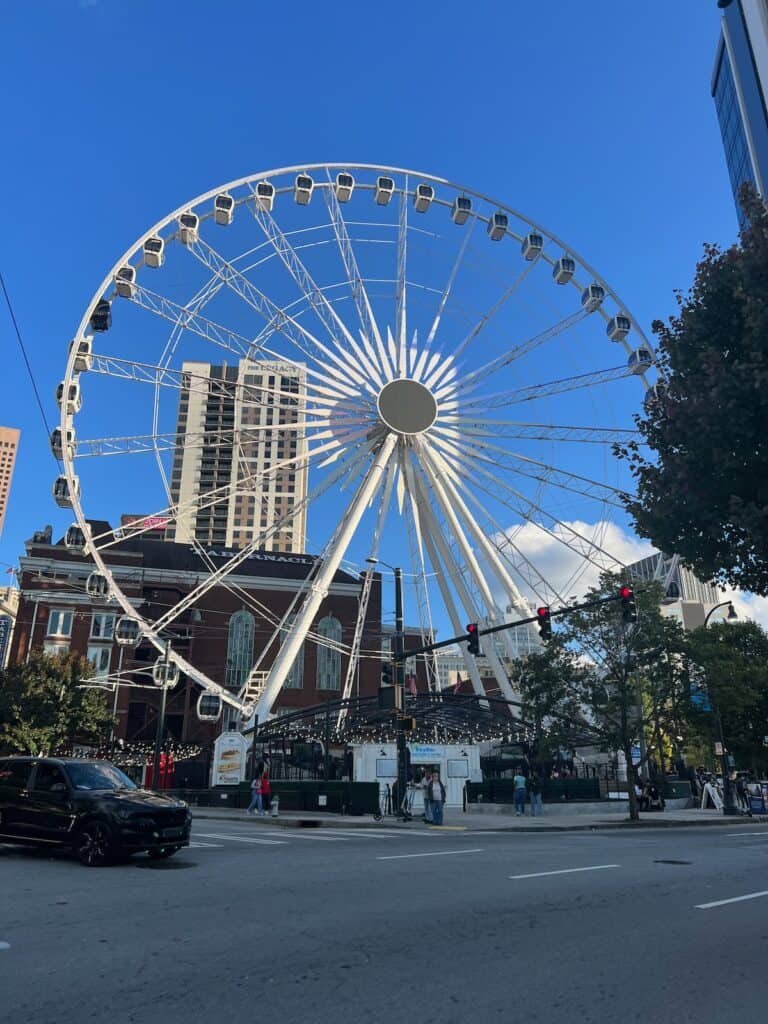 Sky Ferris Wheel in Downtown Atlanta near centinenal park