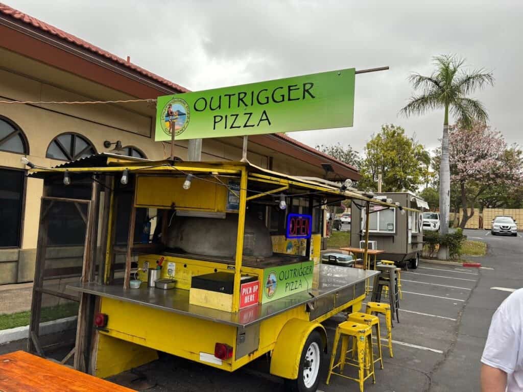 Outrigger Pizza Truck on Maui
