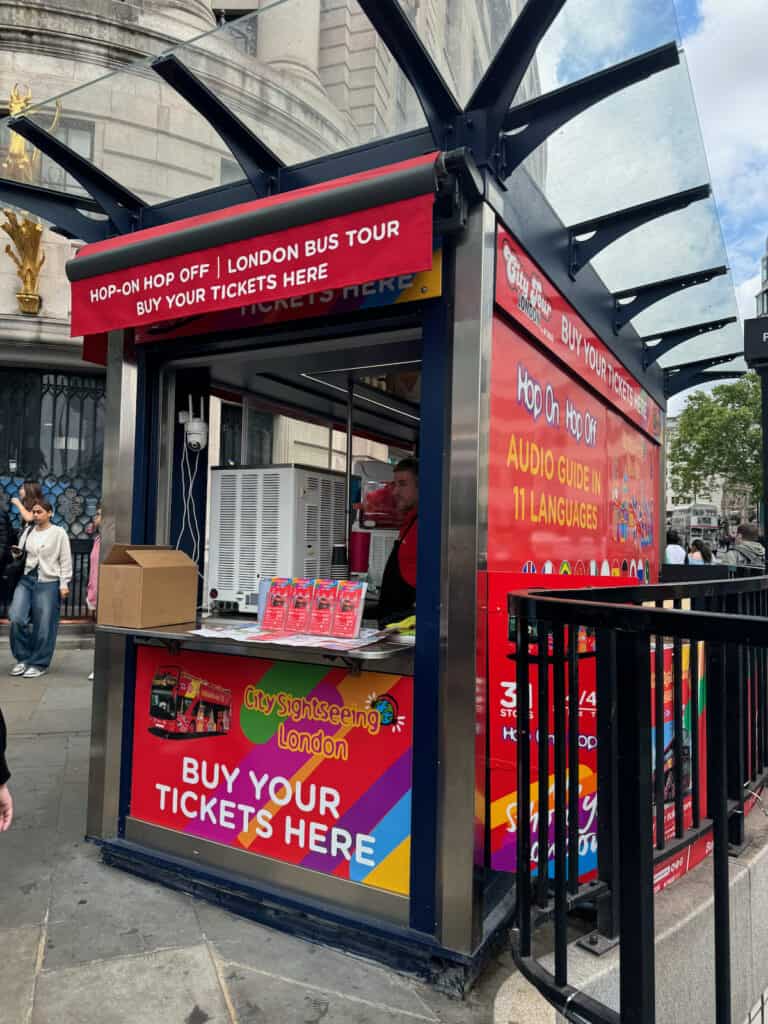Both to buy City sightseeing hop on hop off bus tour tickets in London