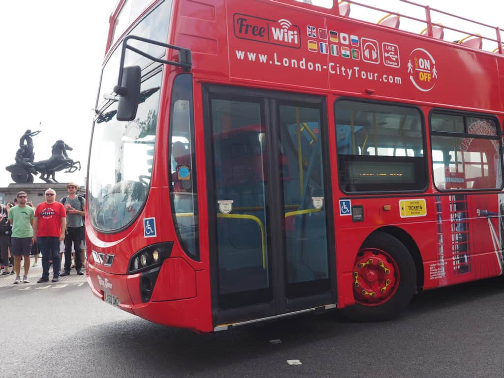 London City Tour Hop on Hop Off Bus