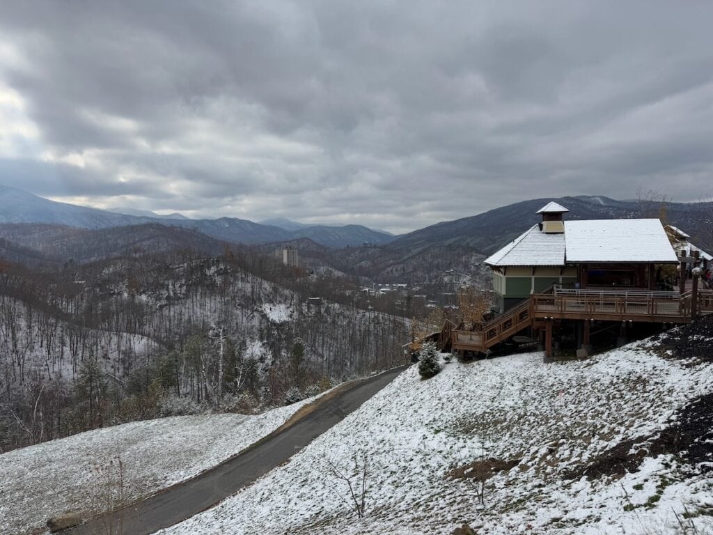 Snowy scene from the top of Anakeesta Mountain