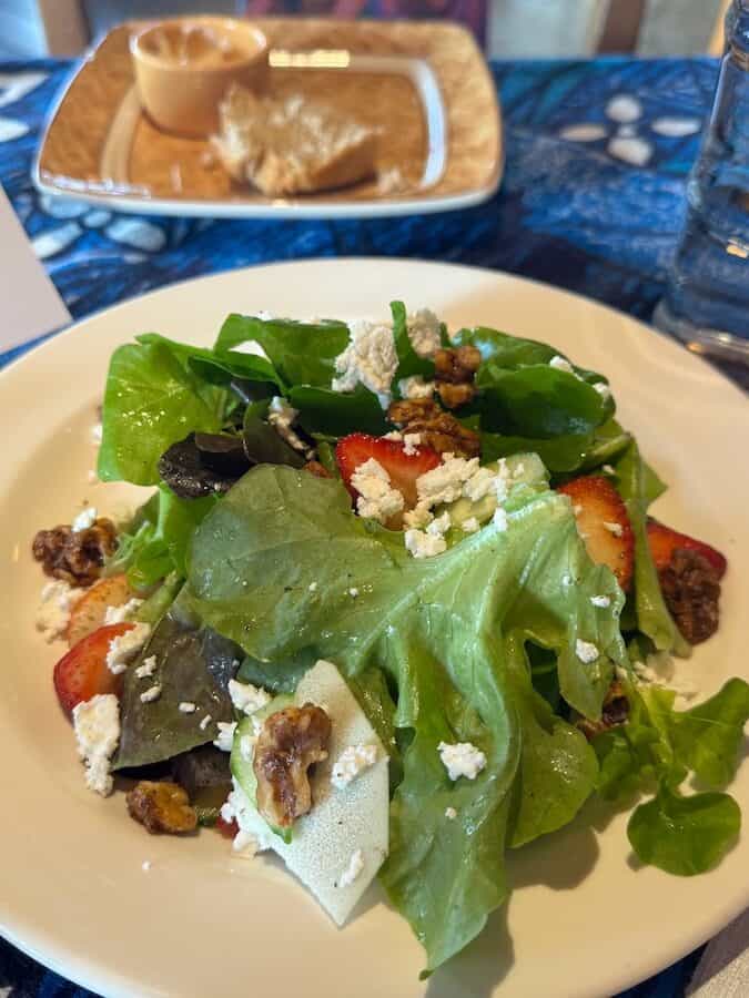 Waipoli Butter Lettuce Salad 