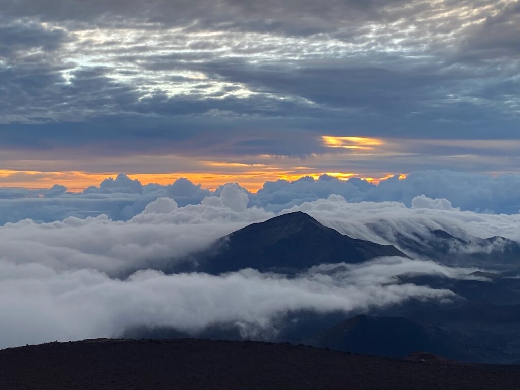 Sunrise at the top of Hakaleaa
